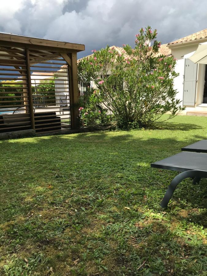 Alojamento de Acomodação e Pequeno-almoço La Maison Des Eaux Claires 4*